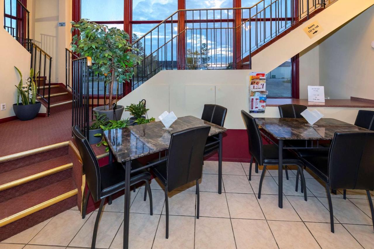 Econo Lodge Edson